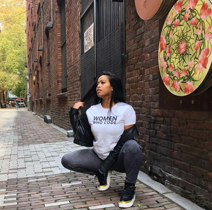Women Who Code Empowering T-Shirt - Celebrate Women in Tech